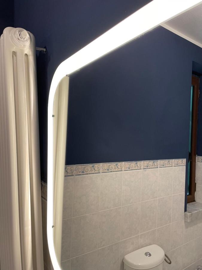 Accogliente Camera Singola Con Balcone A 500 Mt Dal Mare Marina di Carrara Kültér fotó