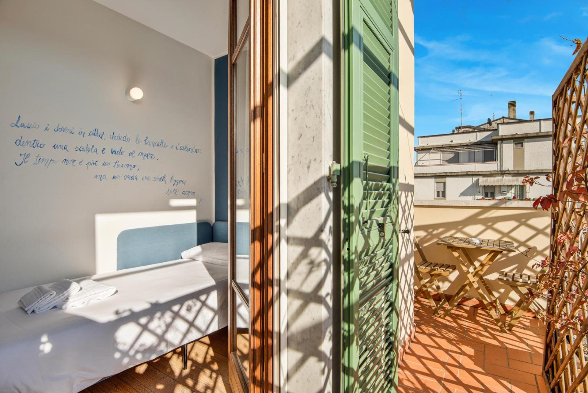 Accogliente Camera Singola Con Balcone A 500 Mt Dal Mare Marina di Carrara Kültér fotó